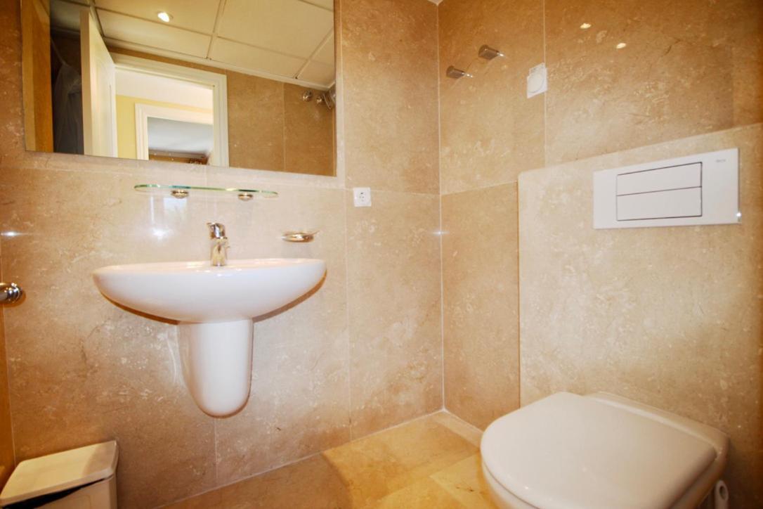 Atico Con Piscina Privada En Primera Linea Apartment Denia Ngoại thất bức ảnh