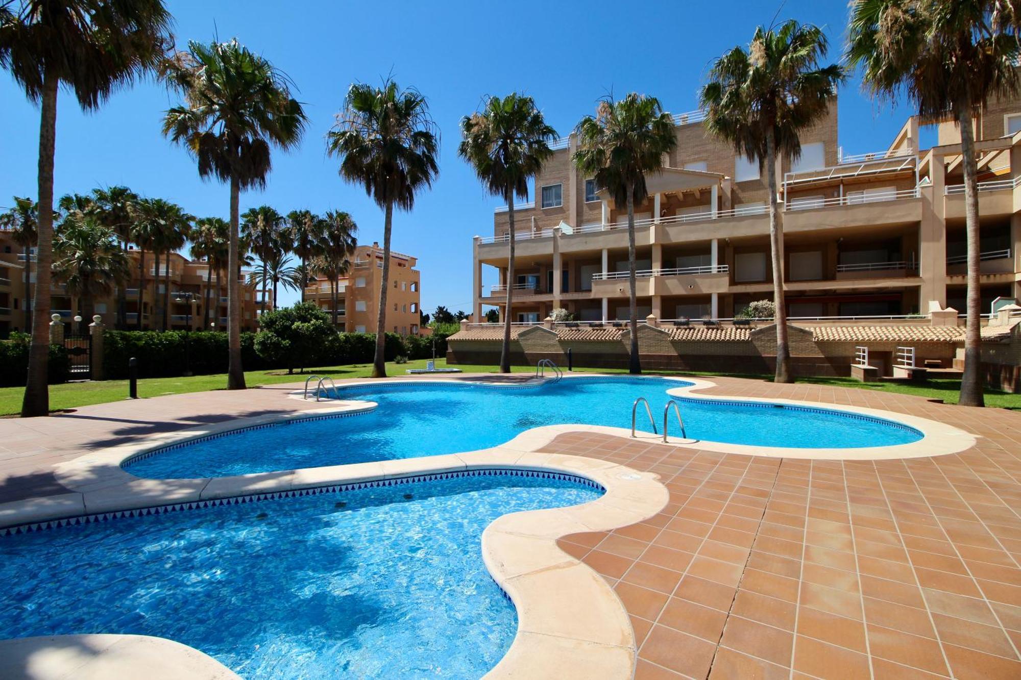 Atico Con Piscina Privada En Primera Linea Apartment Denia Phòng bức ảnh